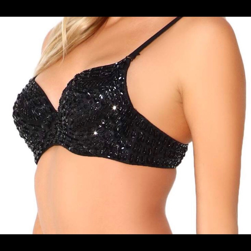 Iheartraves black sequin bra